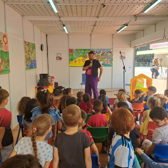 IMG-20230428-WA0033 Visita a la Feria del Libro